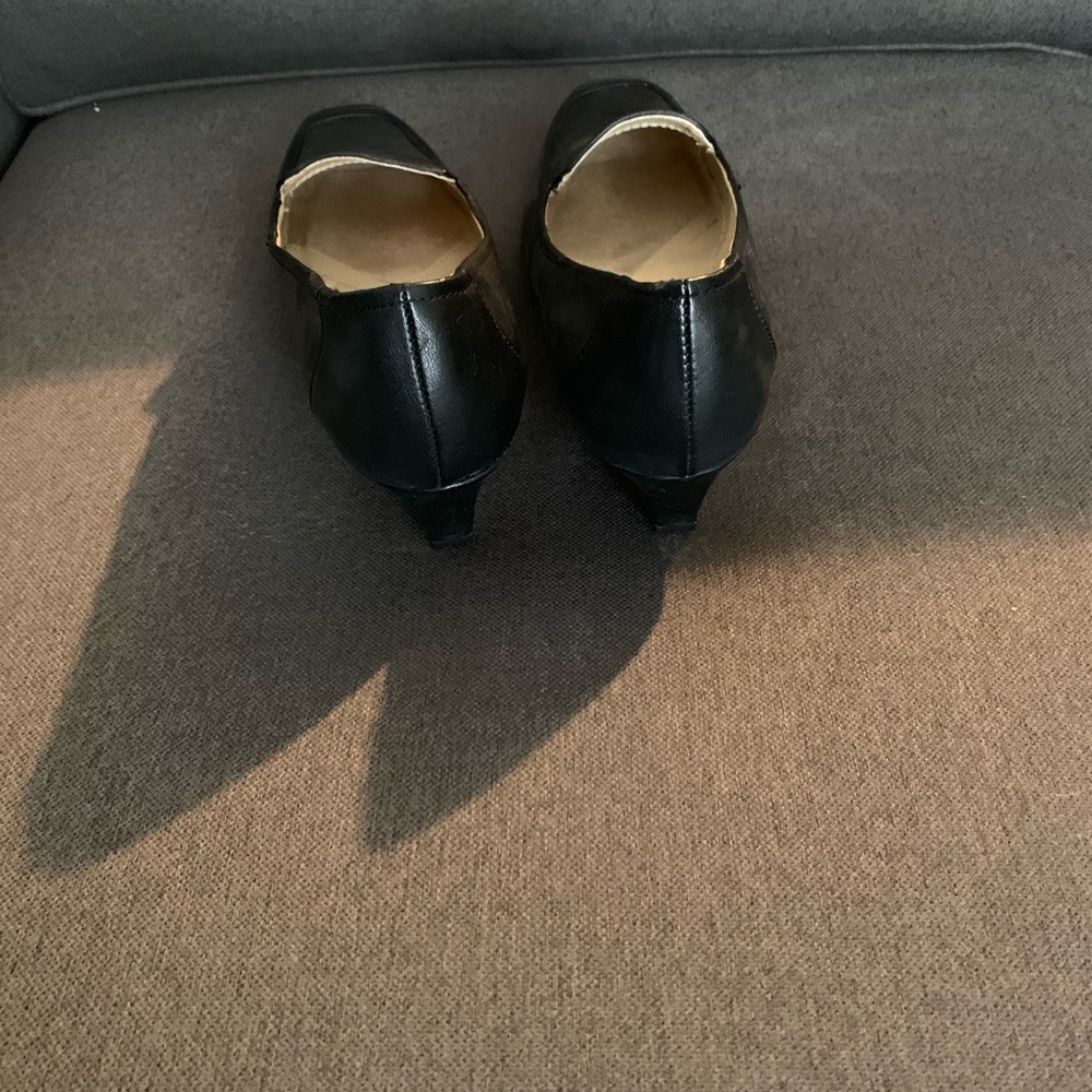 Shoes - Picture 2 of 3